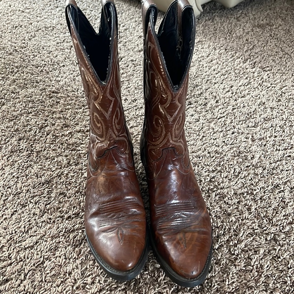 Very nice cowboy boots.